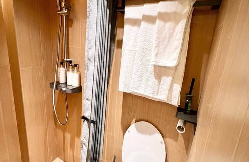 Tsim Sha Tsui Apartment | [New Serviced Apartment] Cozy studio - Unit B