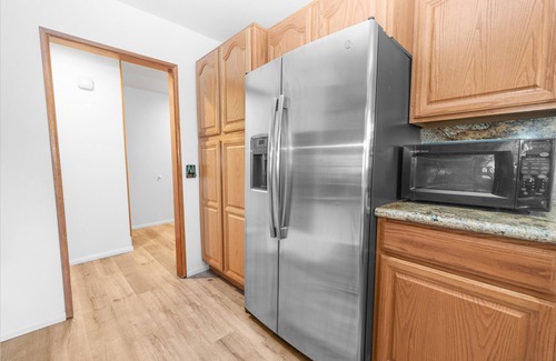 Moonridge Cabin | *NEW* Sheephorn Cabin w/Hot Tub *Walk to Bear MTN*