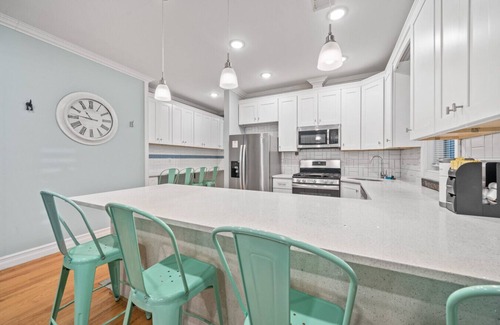 Jersey City House | *NEW | Skyline Haven: Luxury | 15 mins to NYC