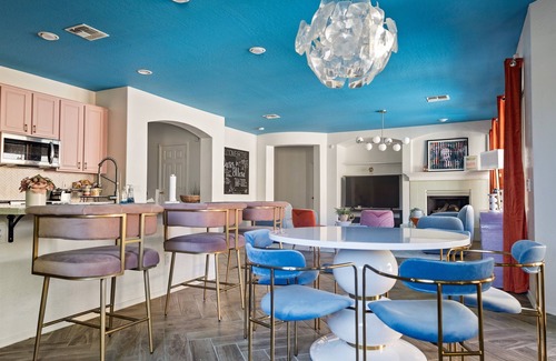 Pinal County House | NEW! Sleeps 24+ House w/Heated Pool, Arcades, Soda Fountain