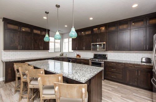 Santa Clara House | NEW! Sleeps 28! 6 Bed,7 Bath Home with Waterslide Park,Large Private Hot Tub!
