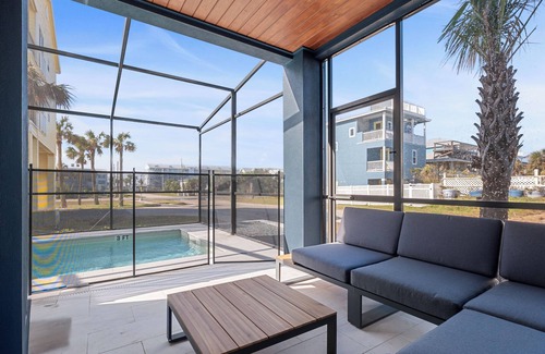 Bethune Beach House | New Smyrna Modern Beach House 5 bedrooms, 3 bathrooms