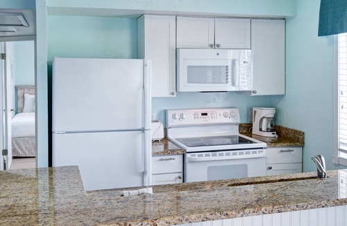 New Smyrna Beach Apartment | New Smyrna Waves by Exploria Resorts