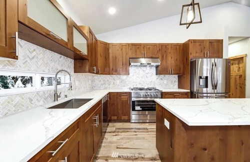 Snoqualmie Pass Ski Chalet | *NEW Snoqualmie Cabin & Sauna - 5 mins to PCT!