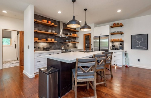 Sky Valley House | New! Snowman: Golf Area, Hot Tub, Fireplace, A/C!