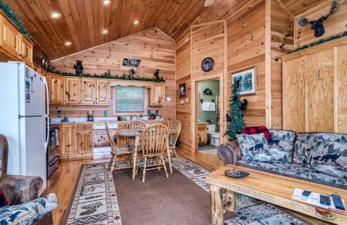 Wears Valley Cabin | NEW! Snuggle Bear Cabin in the Heart of the Smokies!