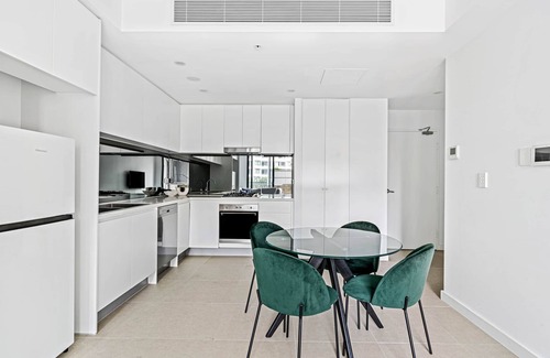 Rosebery Apartment | New Spacious 1 Bedroom Apartment Rosebery