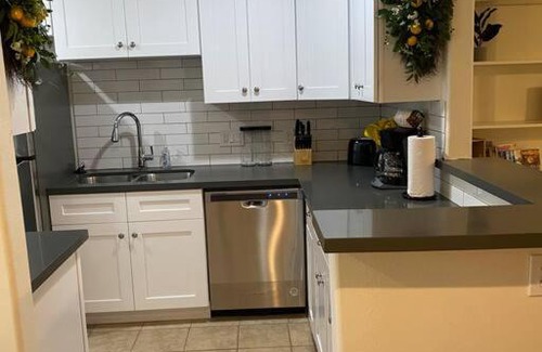 Spring Branch Central House | New Spacious 3BR 20Min DRIVE DWNTOWN!