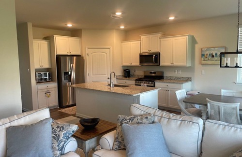 Millville House | New Spacious 5-bedroom 3 1/2 bath house in Millville DE near Bethany Beach.