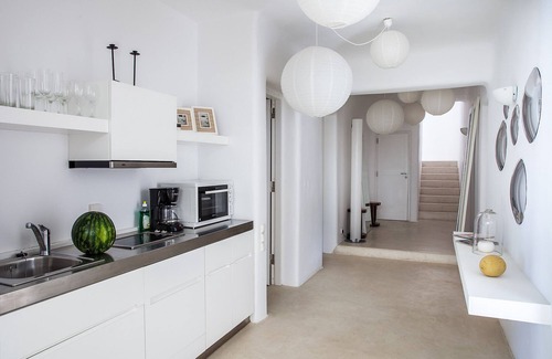 Agios Ioannis House | New Spacious Airy Villa/Contemporary Style up to 10 Guests in Luxurious Comfort