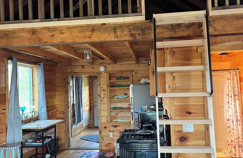Wilton Cottage | New spacious-charming one bedroom cottage with loft at Wilson Lake Country Club