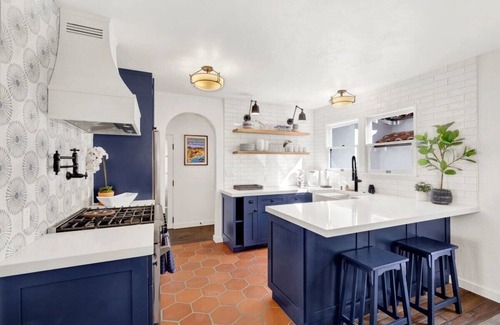 Avalon House | New! Spacious Detached Home | Perfect Location