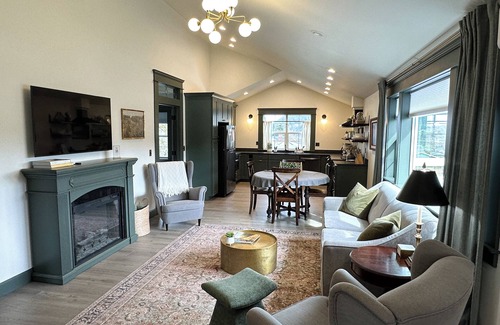 Clatskanie Apartment | New Spacious Guesthouse in Clatskanie, OR