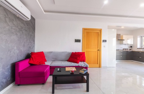 Qawra Apartment | New Spacious Apartment 3 Bdr 2 Bth Bugibba 1