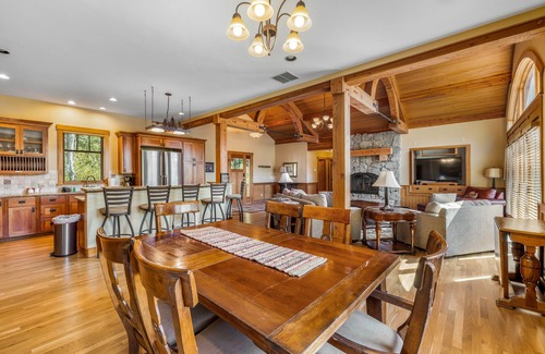 Tamarack Resort House | New! Steelhead Chalet 23 - Tamarack Resort - Deck - Garage - WiFi - Hot tub