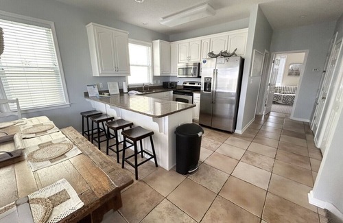Seacrest House | NEW | Steps To The Beach | Pool | Sleeps 13 | Seacrest