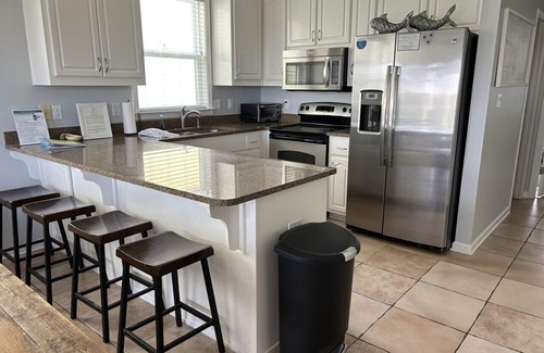 Seacrest House | NEW | Steps To The Beach | Pool | Sleeps 13 | Seacrest