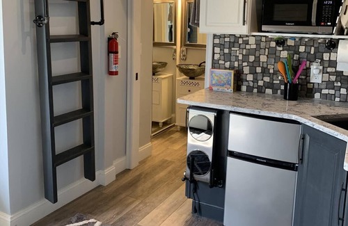 Berrien Springs Apartment | New studio/loft near orchards, wineries, & beaches