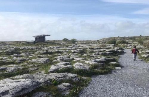 Doolin Apartment | New studio near Lahinch, Doolin & Cliffs of Moher