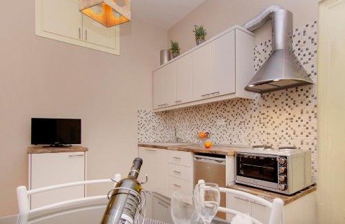 Old Town Apartment | New Studio @ Porta Remounda