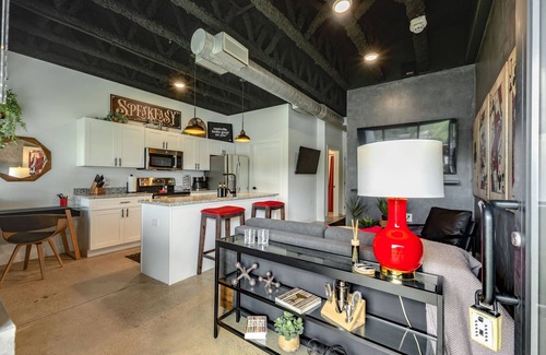 Nashville Apartment | NEW Studio with 2 Beds 7 mins to Broadway