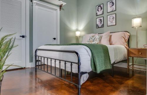 Nashville Apartment | NEW Studio with 2 Queen Beds 7 mins to Broadway