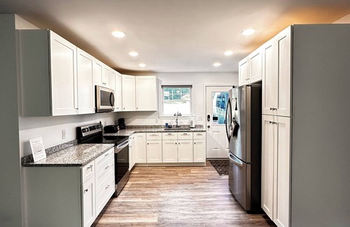 Dover-Foxcroft House | New, Stunning 3-bedroom, 5 acre home with AC & WIFI! Snowmobile & ATV trails