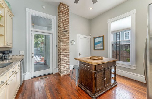 Historic Downtown Savannah House | NEW Stunning Victorian on Gaston w/Private Pool & Parking by Lucky Savannah