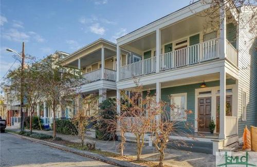 Historic Downtown Savannah Apartment | New! Stylish 1900s Renovated Duplex Apartment Building Near Forsyth & River St