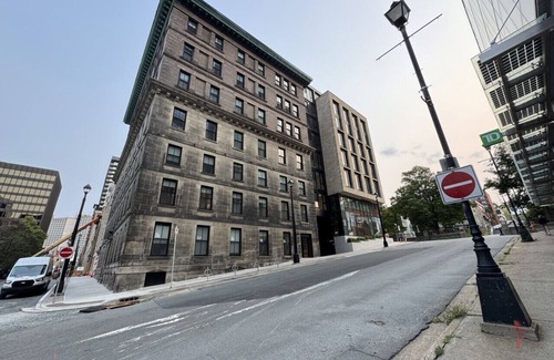 Downtown Halifax Apartment | *NEW Stylish 2B/1B Downtown Halifax