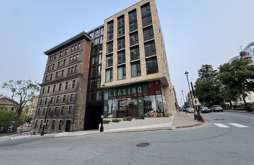 Downtown Halifax Apartment | *NEW Stylish 2B/1B Downtown Halifax