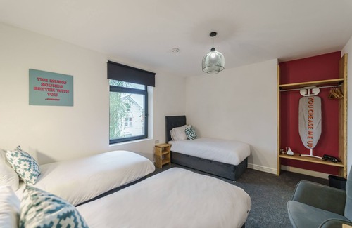 Derby Apartment | New Stylish Triple Room I Deluxe Studio App