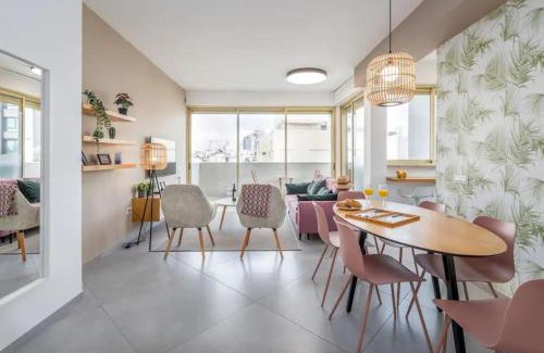 Tel Aviv Apartment | New Sunny 2BR By Bograshov Beach