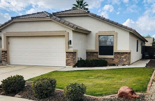 Paradise Valley Village House | New! Sunny and Comfortable North Phoenix Home with Easy Access to Popular Venues