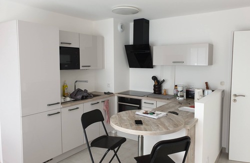 Les Sables d'Olonne Apartment | New T3 apartment, 2 terraces, 200m from train station 500m from beach, beach shuttle nearby