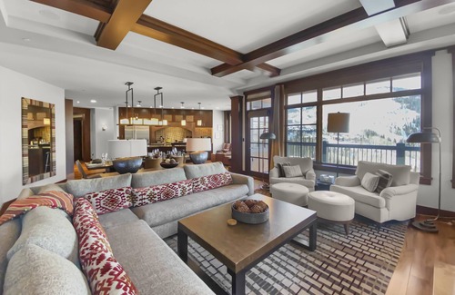 Empire Pass Condo | New! The 401! Luxury Ski-In/Ski-Out at Deer Valley w/Hot Tub-Fitness Center!