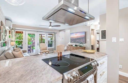 Downtown Lahaina House | New! The Aloha Cottage in Puamana, Maui Hawaii