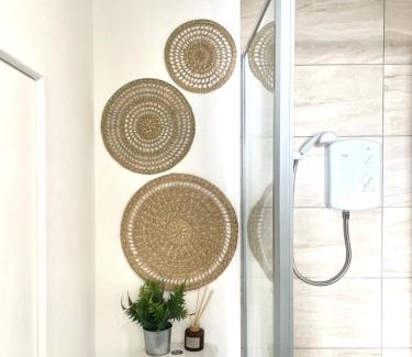Cirencester Apartment | New The Barley Rustic luxury