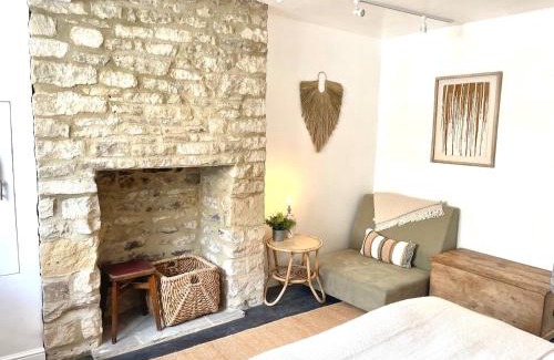Cirencester Apartment | New The Barley Rustic luxury