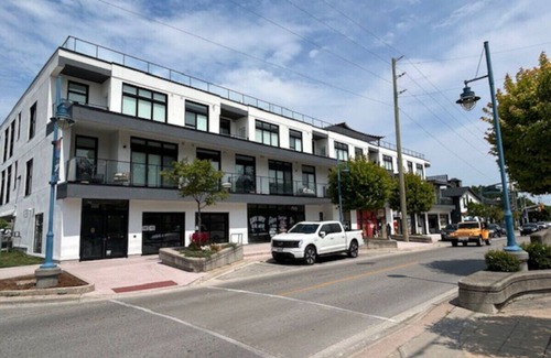 Grand Bend Apartment | New The Carlyle 306 Grand Bend