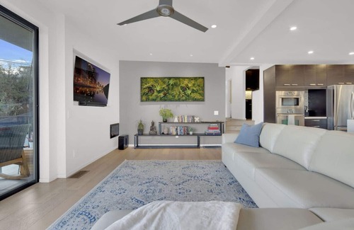 Mission Hills House | New! The Gem of Mission Hills: Luxury 5BR Home with Luxe Amenities and views"