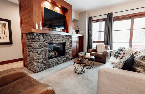 Versant Soleil Condo | ***New*** The resort: true ski-in/ski-out at Versant Soleil 1500-11