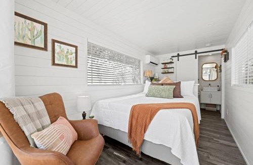 Fredericksburg House | New The Saguaro-Tiny Shipping Container Home