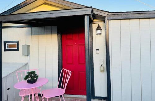 Gardendale Apartment | New Tiny Home Uptown Phoenix (Unit E)