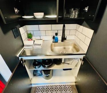 Gardendale Apartment | New Tiny Home Uptown Phoenix (Unit E)