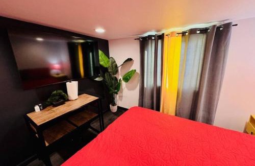 Gardendale Apartment | New Tiny Home Uptown Phoenix (Unit E)