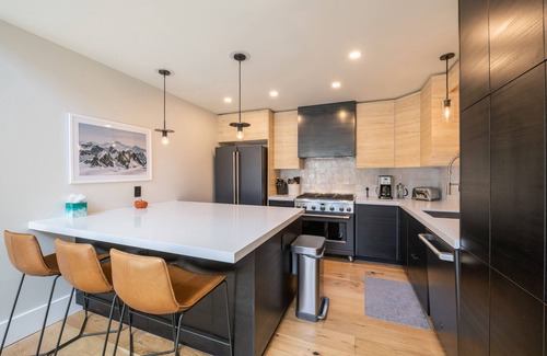 North Park City House | New to Market! Gorgeous Mountain Escape, Walk to Ski Lift, Historic Main Street, Free Transit Route!