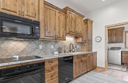 Morgan County House | New to Market Private Weber River Access Stunning Family Retreat