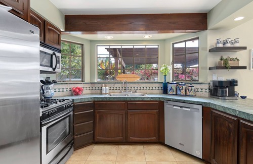 West Mesa House | NEW to the Market - Sweet Casa De Sueno - 3 BD 2 BA, Jacuzzi - Walk to the beach