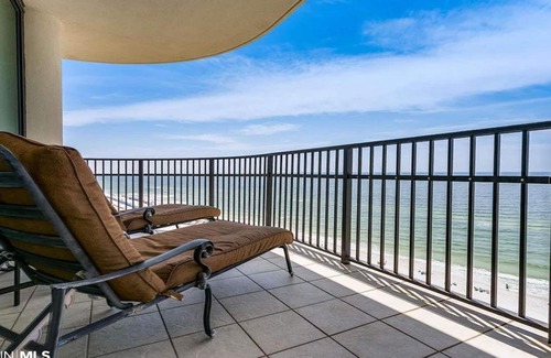 Orange Beach East Condo | New to the Rental Market, Newly Owner, Newly Renovated!
